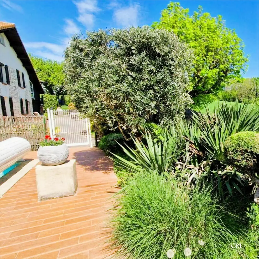 gîte 10 personnes avec piscine