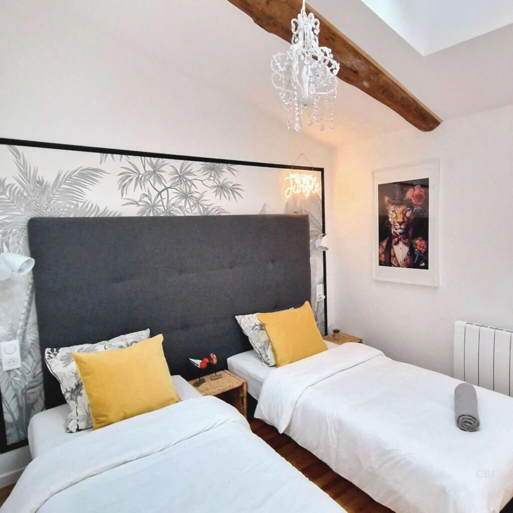 Chambre Jungle modulable du gîte climatisé Les Jouvenceaux à Meximieux