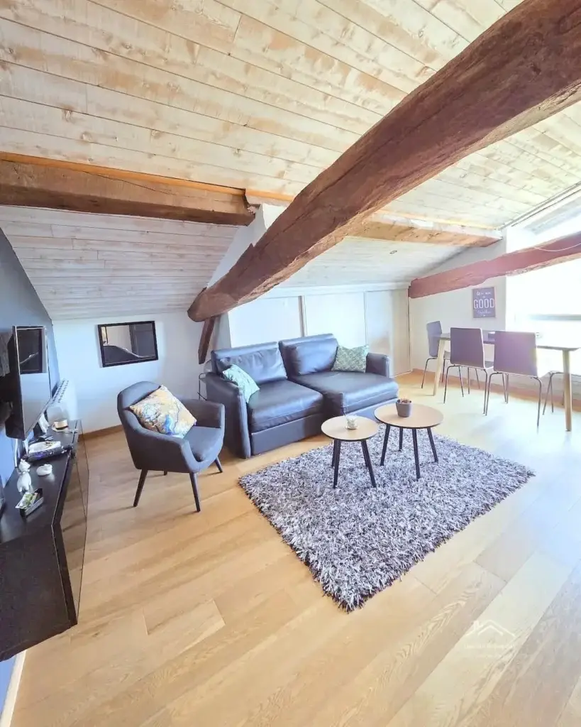 Les Jouvenceaux gîte en Rhône-Alpes avec piscine